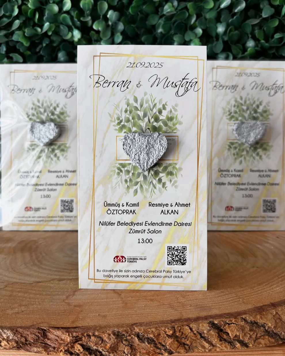 Plantamila - Gold ve Yeşil Yaprak Detaylı Tohum Kartı