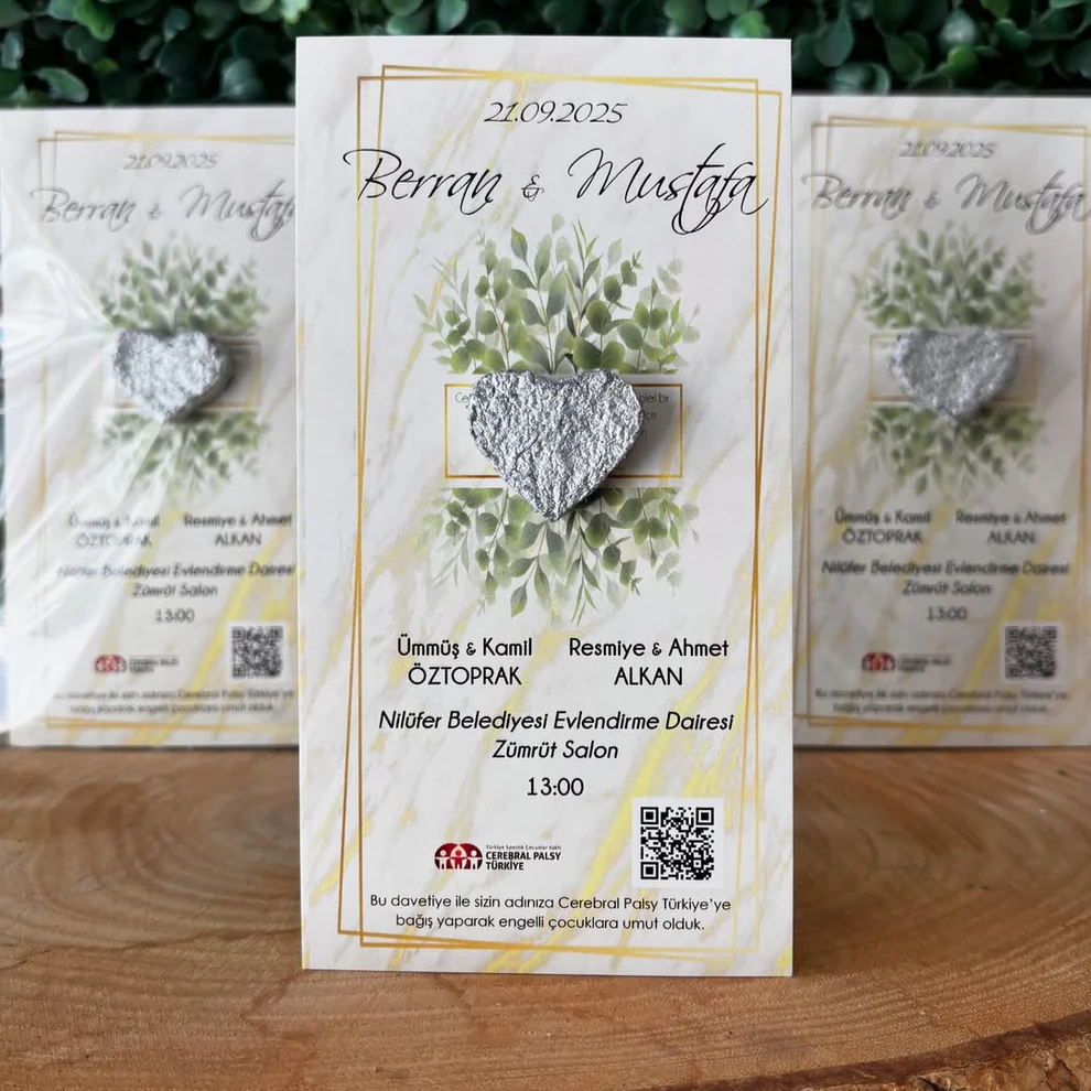 Plantamila - Gold ve Yeşil Yaprak Detaylı Tohum Kartı