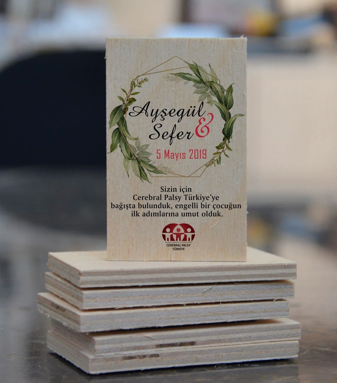 Türkiye Spastik Çocuklar Vakfı - Sade Yaprak Detaylı Ahşap Magnet