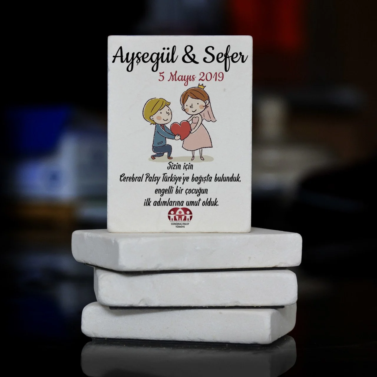 Türkiye Spastik Çocuklar Vakfı - Kalpli Gelin Damat Detaylı Taş Magnet
