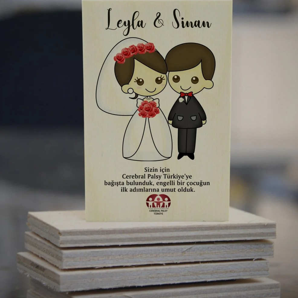 Türkiye Spastik Çocuklar Vakfı - Gelin Damat Resimli Ahşap Magnet