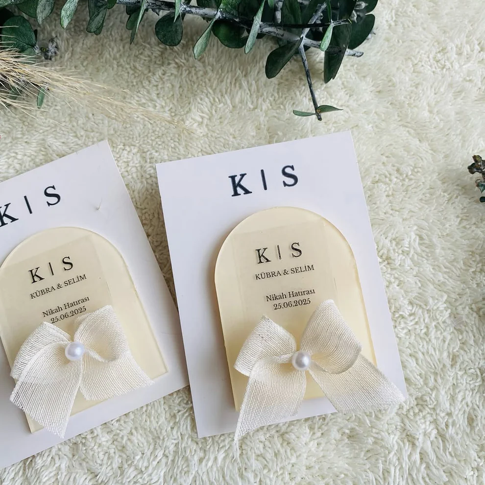 My Design - Oval Krem Rengi Kurdeleli Pleksi Magnet