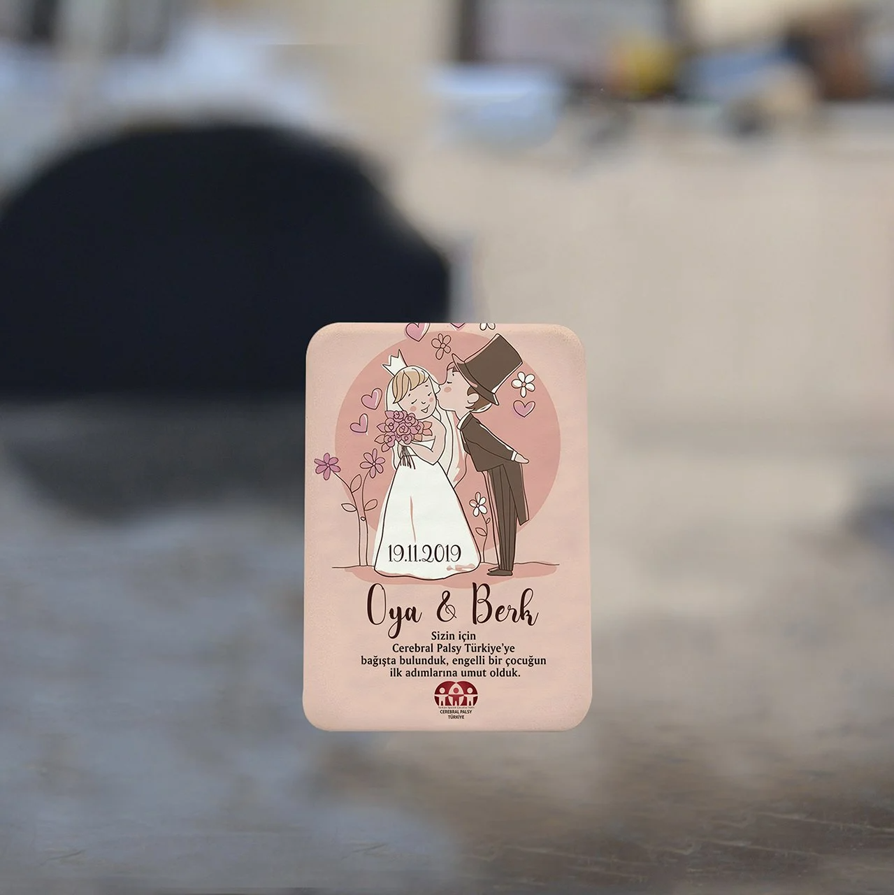Türkiye Spastik Çocuklar Vakfı - Pembe Temalı Gelin Damat Plastik Magnet
