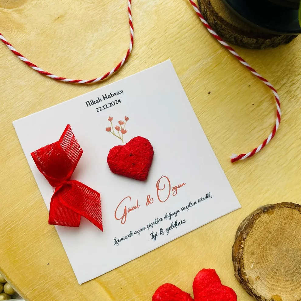 My Design - Kırmızı Kalpli Kurdele Detaylı Tohum Kartı
