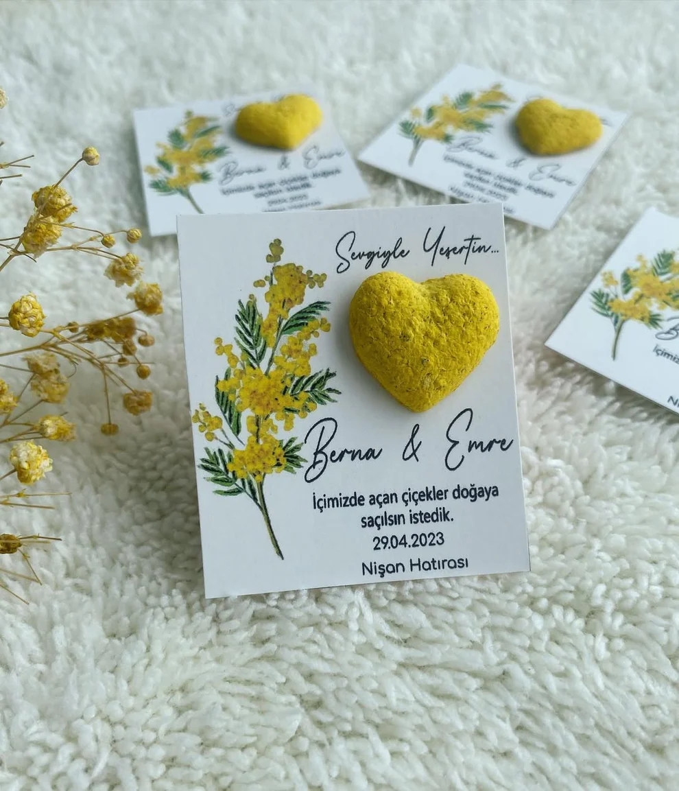 My Design - Sarı Kalpli Çiçek Detaylı Tohum Kartı