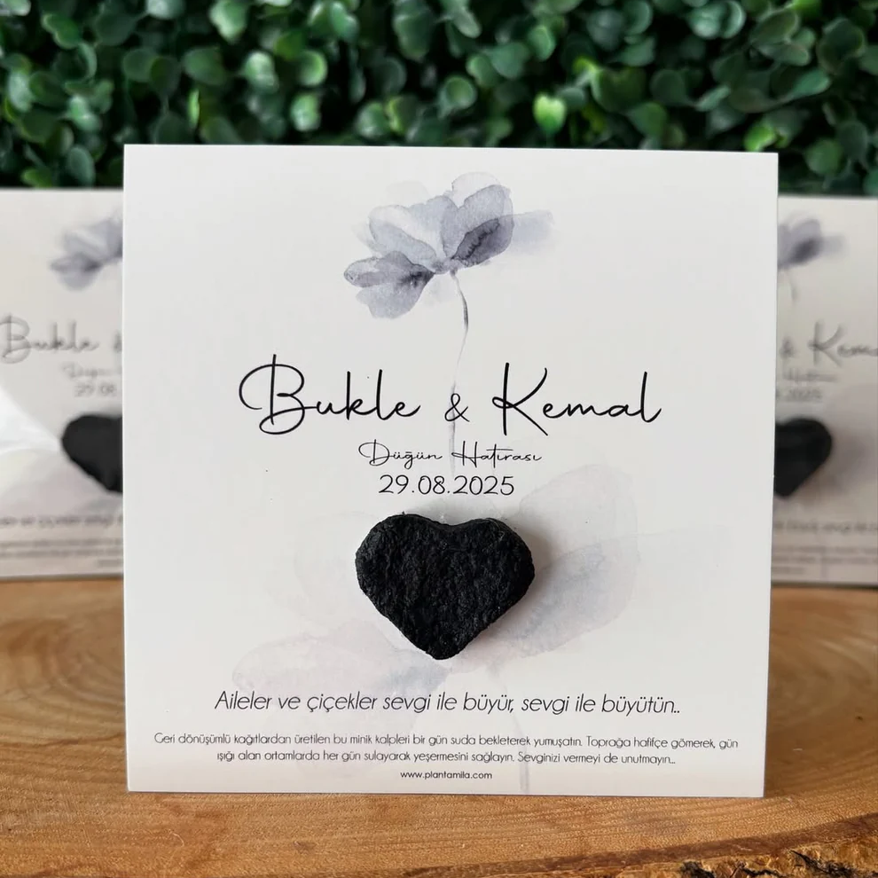 Plantamila - Siyah Kalpli Şık Tohum Kartı