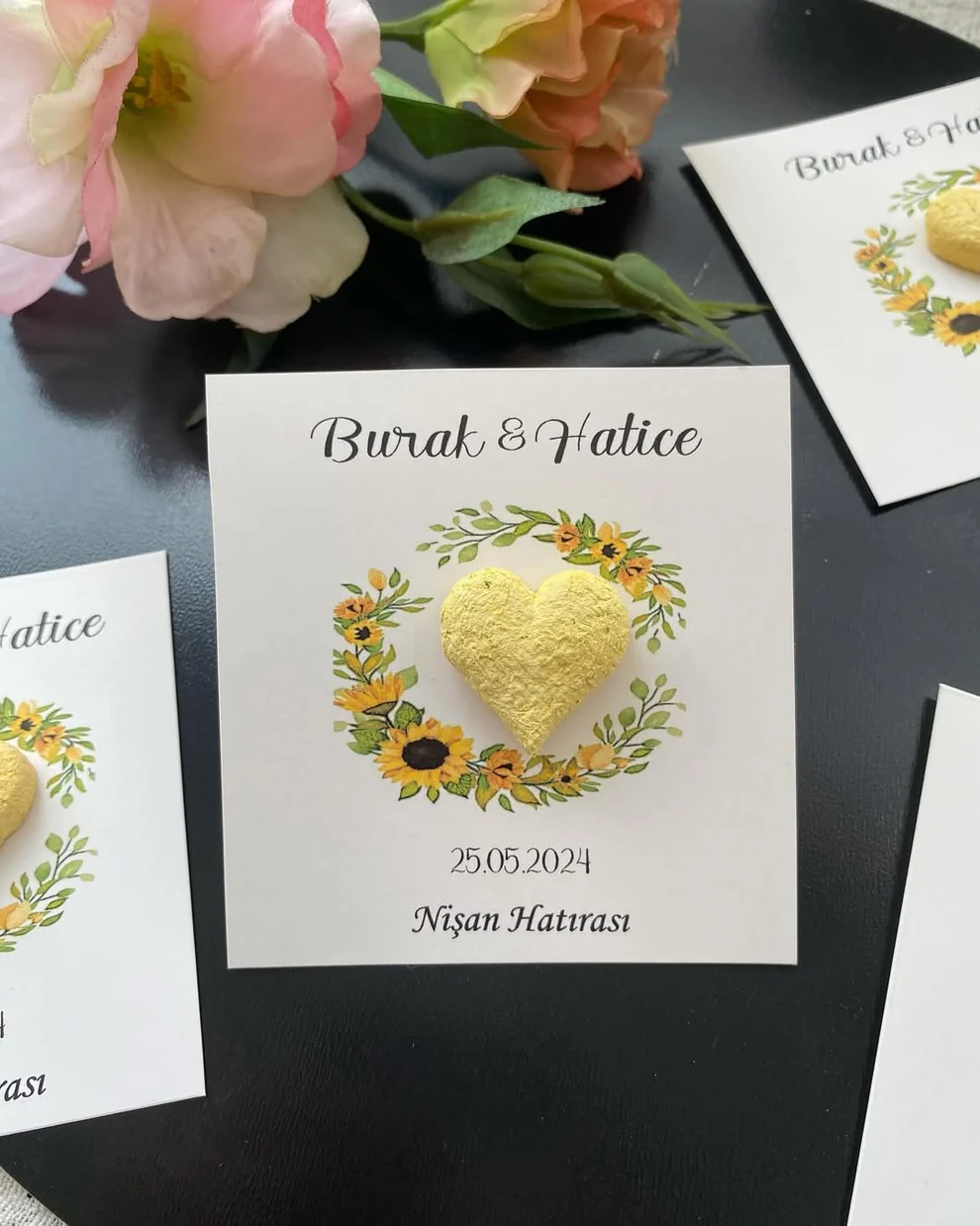 My Design - Sarı Kalpli Ayçiçeği Detaylı Tohum Kartı