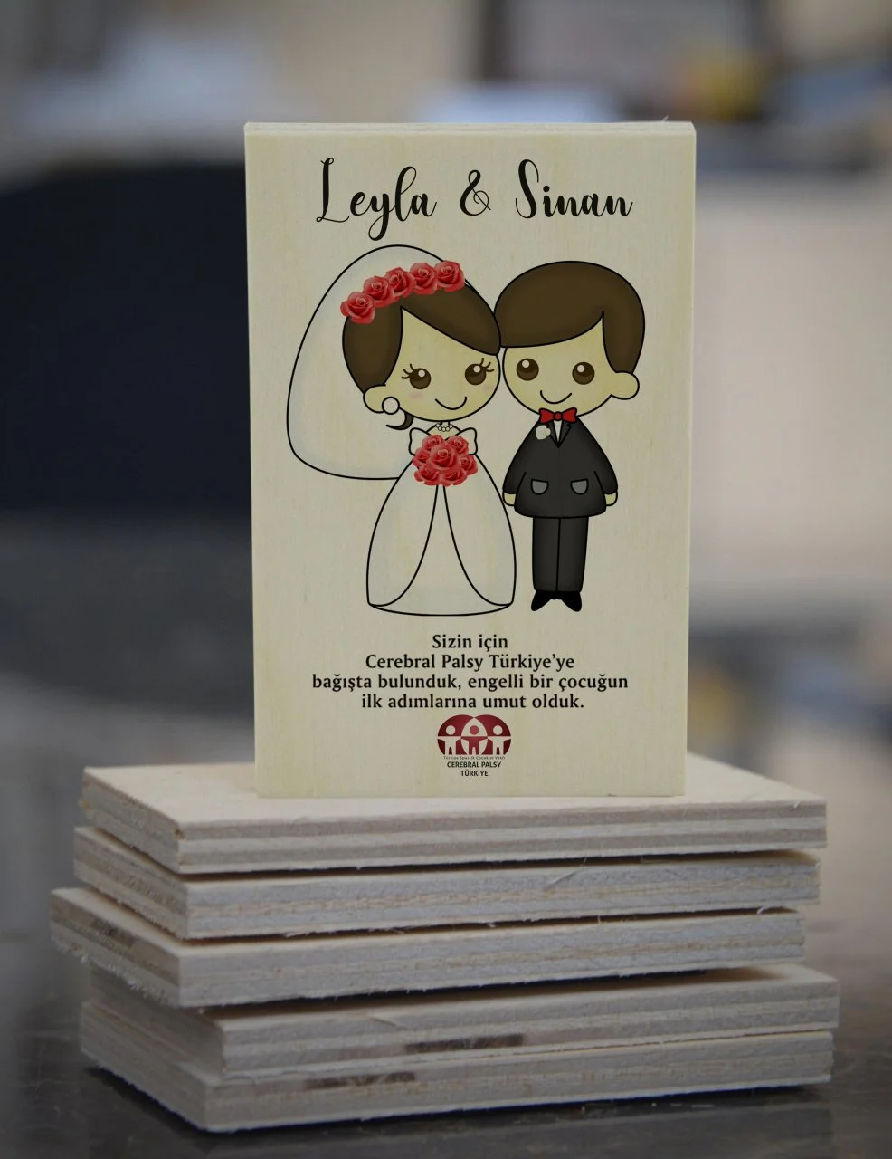 Türkiye Spastik Çocuklar Vakfı - Gelin Damat Resimli Ahşap Magnet
