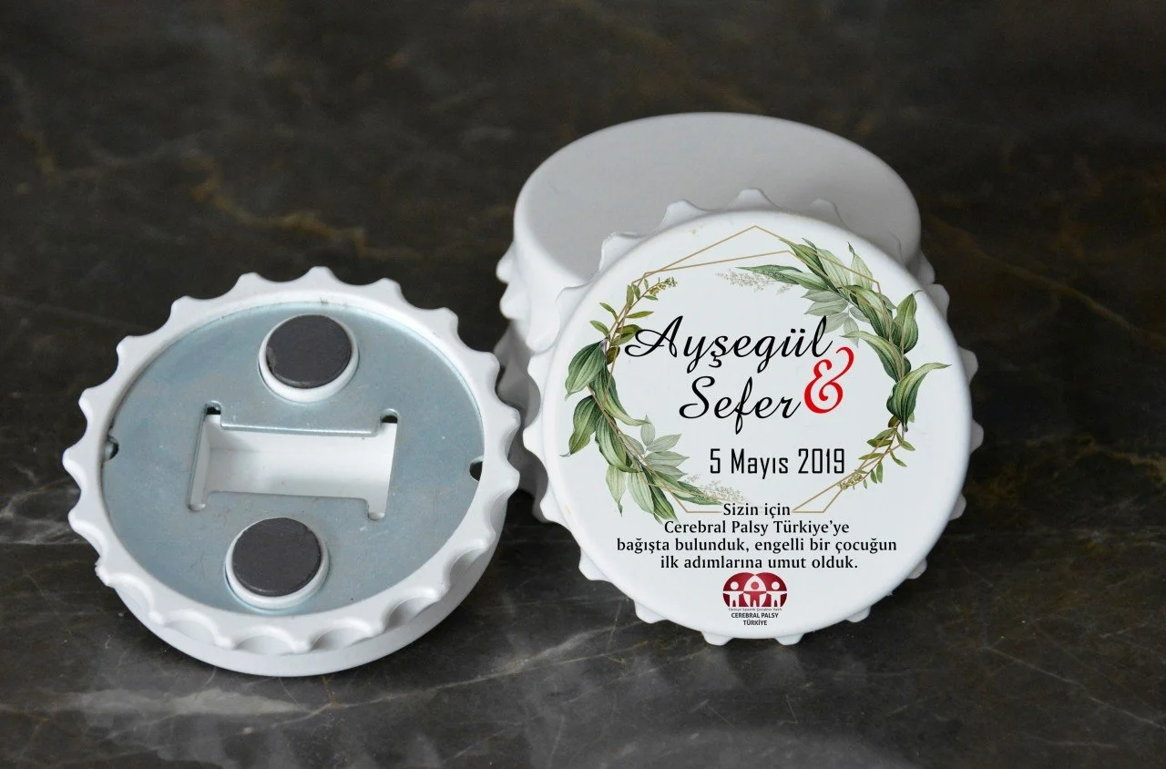 Türkiye Spastik Çocuklar Vakfı - Yaprak ve Geometrik Çerçeveli Açacak Magnet