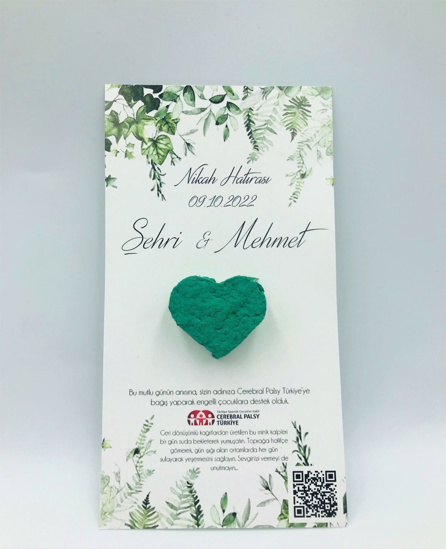 Türkiye Spastik Çocuklar Vakfı - Yeşil Kalpli Yaprak Detaylı Tohum Kartı