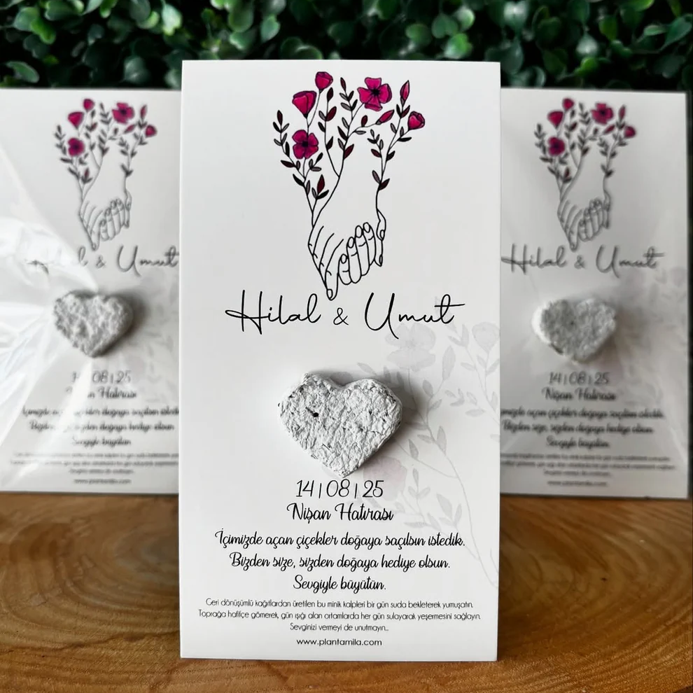 Plantamila - Beyaz Kalpli Romantik Detaylı Tohum Kartı