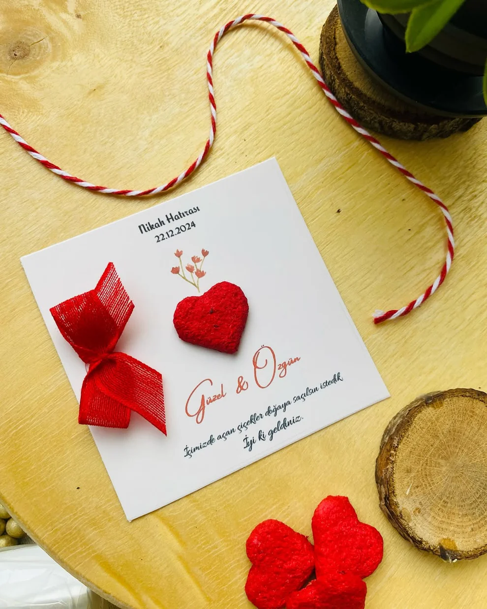 My Design - Kırmızı Kalpli Kurdele Detaylı Tohum Kartı
