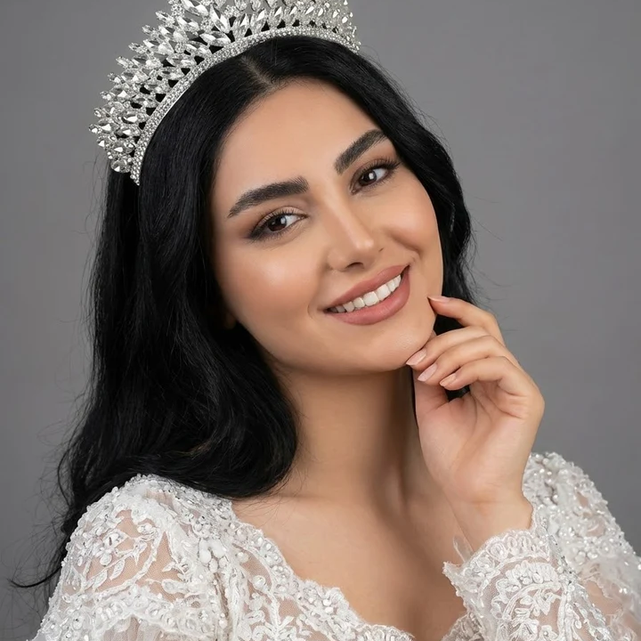 Gelinaksesuari - Kristal Taşlı Işıltılı Kraliçe Model Gelin Tacı Zarif Düğün Aksesuarı | 6149