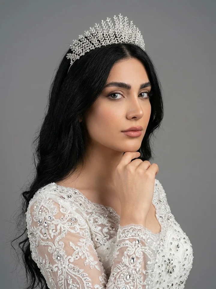 Gelinaksesuari - Kristal Taşlı Işıltılı Kraliçe Model Gelin Tacı Zarif Düğün Saç Aksesuarı | 6152