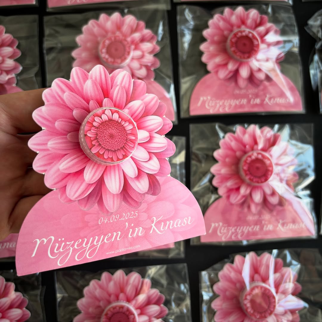 Plantamila - Pembe Çiçek Kartlı Kına Hatırası Mini El Kremi