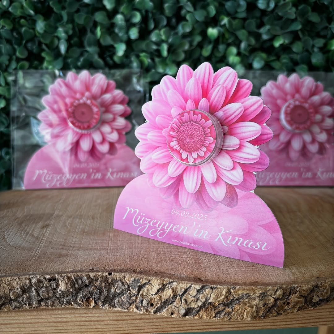 Plantamila - Pembe Çiçek Kartlı Kına Hatırası Mini El Kremi