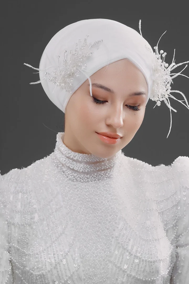 Gelinaksesuari - Modern Tüylü ve Kristal Detaylı Tesettür Gelin Saç Aksesuarı | 751
