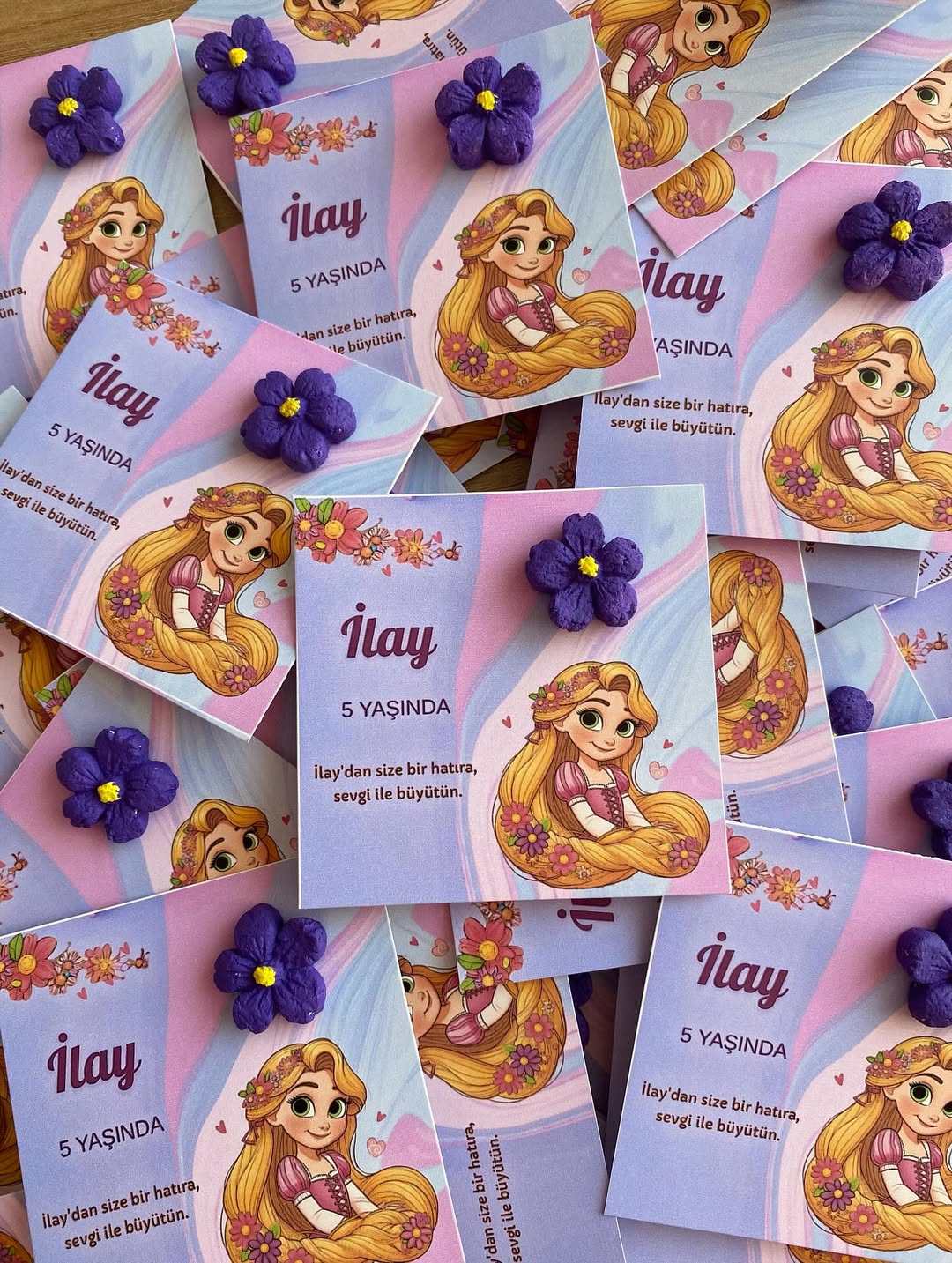 My Design - Mor Çiçekli Prenses Desenli Doğum Günü Tohum Kartı