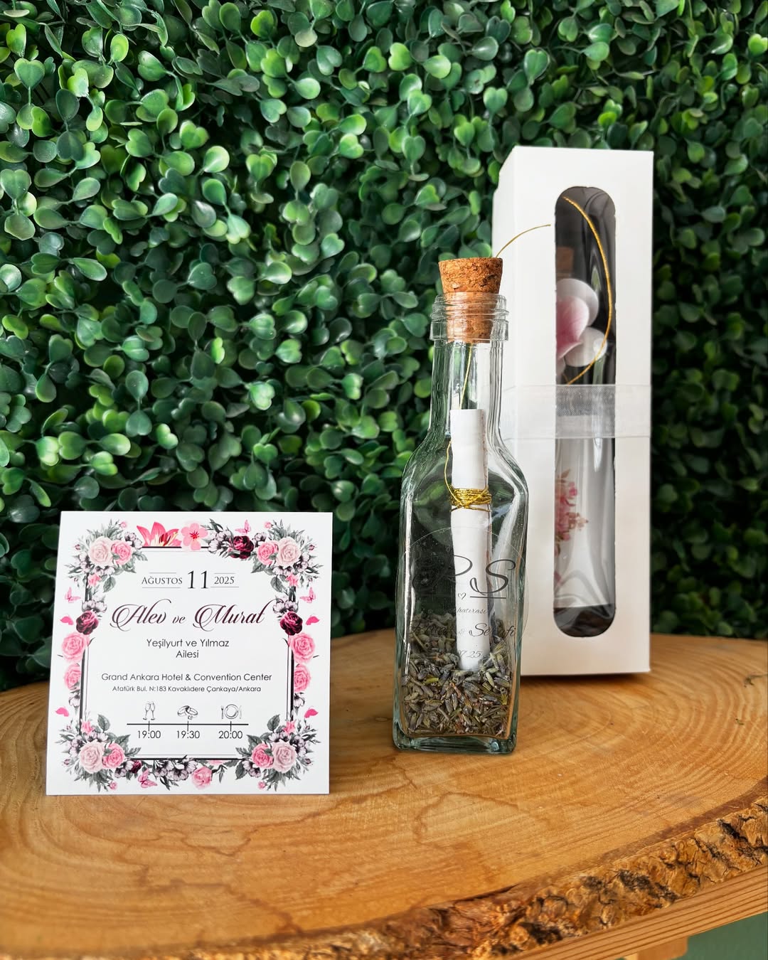 Plantamila - Davetiyeli Cam Şişe Nikah Hatırası